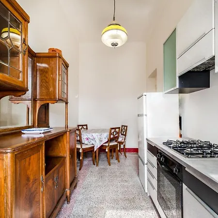 Lia Guest house