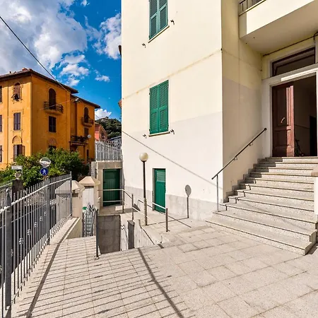 Lia La Spezia